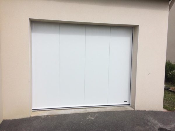 Pose de porte de garage sectionnel lateral isole - Pose de porte de garage sectionnel latéral isolé et motorisé Landerneau