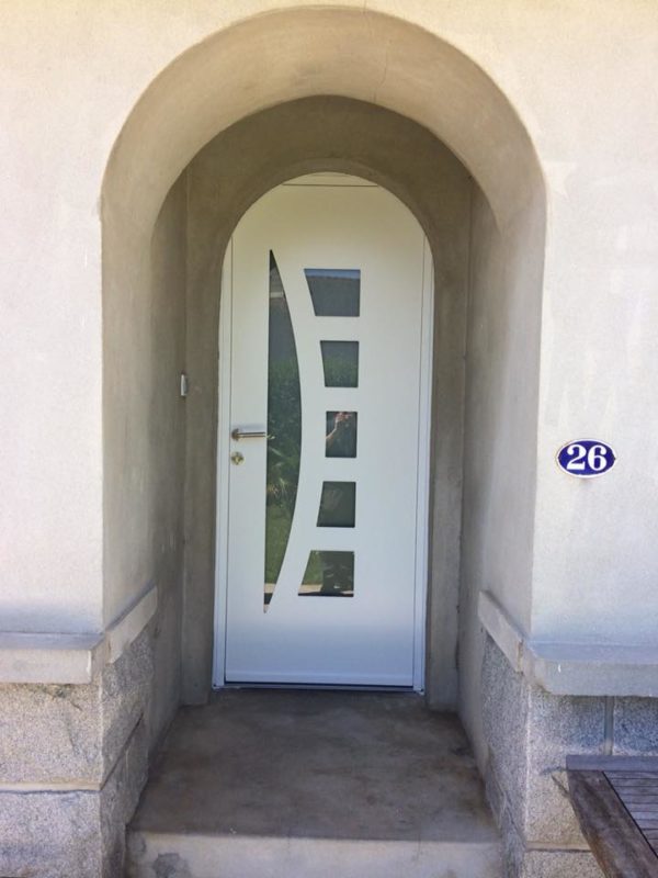 Remplacement porte entree bois par porte alu Landerneau 2 - Remplacement porte entrée bois par porte alu Landerneau