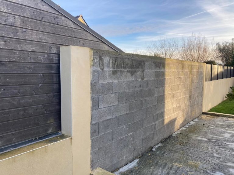 Création annexe maison ossature bois bardage gris anthracitecouverture en bac acier porte coulissante sur rail Landerneau (1)